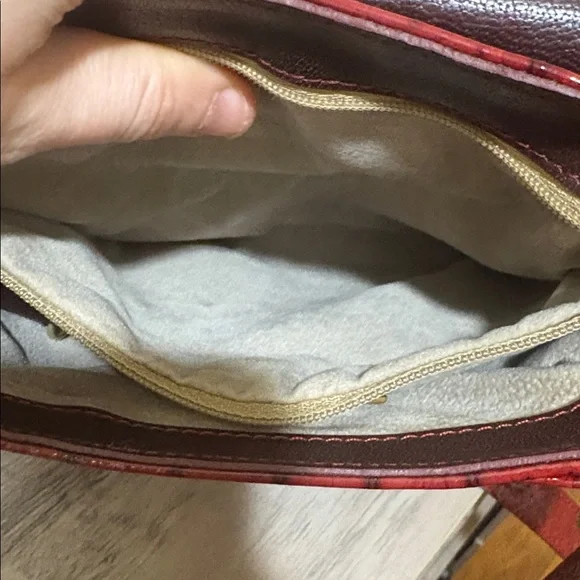 Brahmin‎ Crimson Croc-Embossed Crossbody Bag 9"x8.5" - Picture 11 of 15